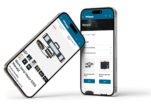 Två smartphones som visar Luna Toolstores e-handel och kundportal med produktlistning och detaljerad produktvy.